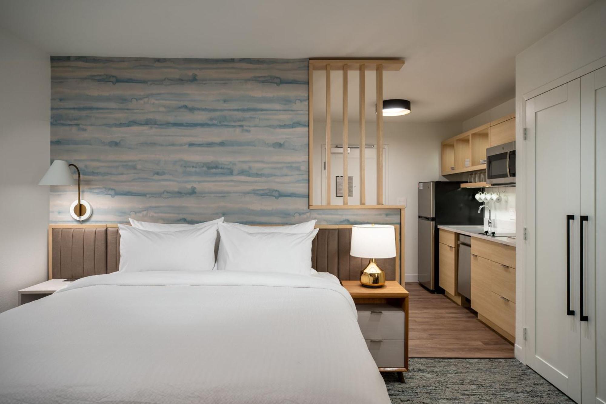 Towneplace Suites By Marriott Hadley Amherst Exterior foto