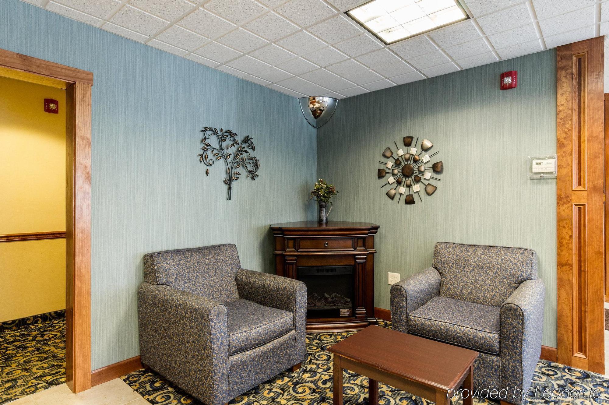 Towneplace Suites By Marriott Hadley Amherst Exterior foto
