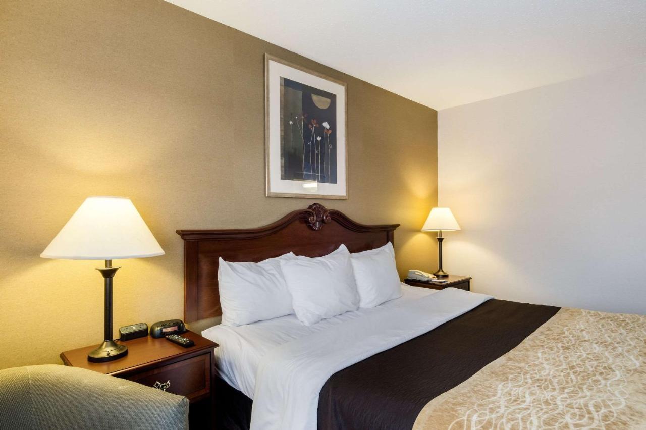 Towneplace Suites By Marriott Hadley Amherst Exterior foto